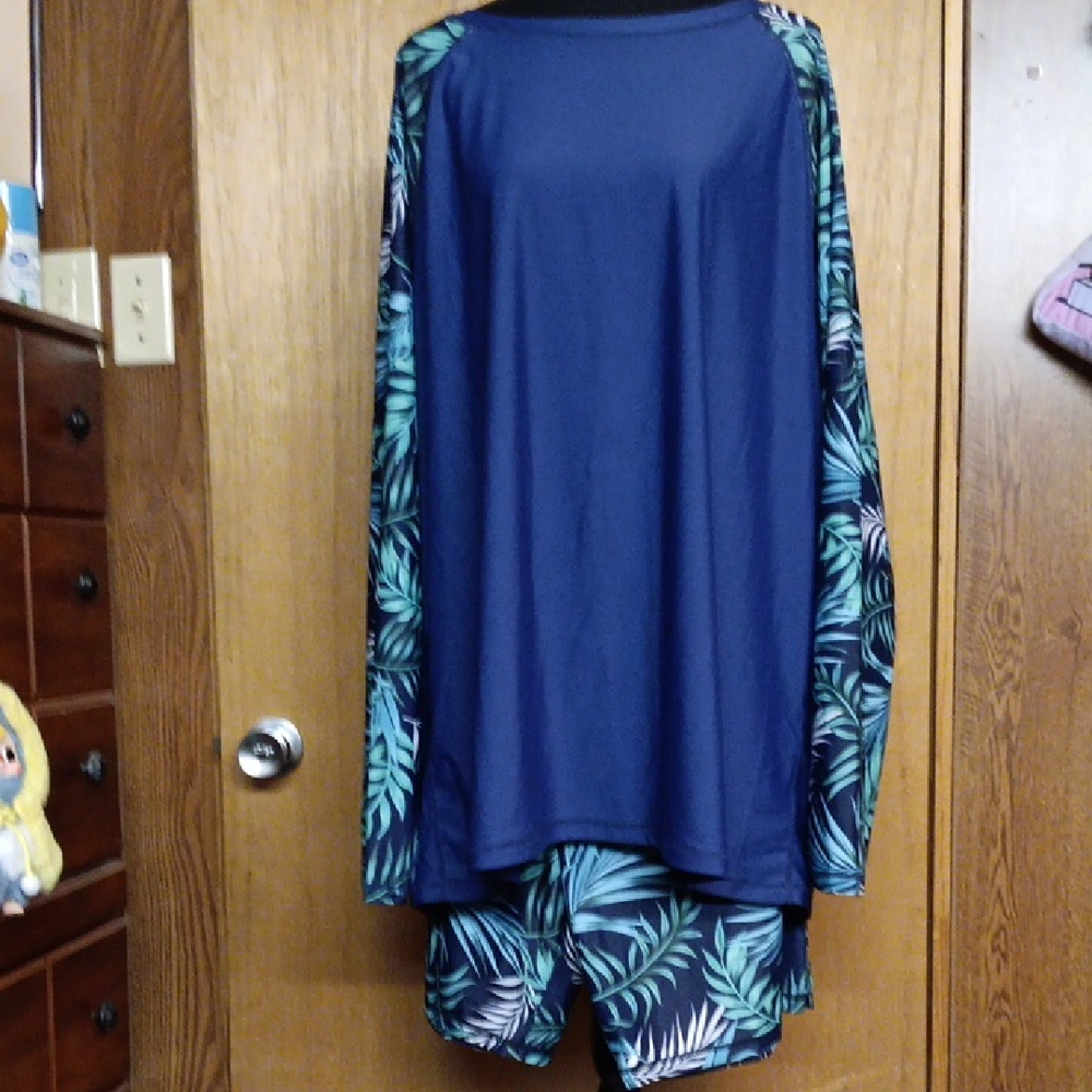 Women's Navy and Green Leaf Print Swim Set